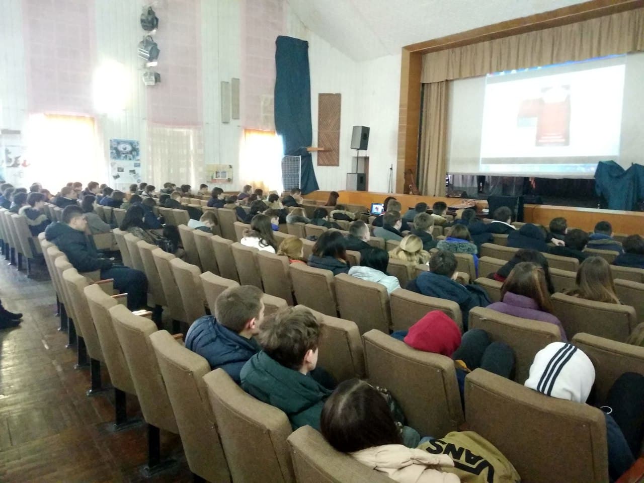 Активисты ООО «Общее дело» провели интерактивное занятие, приуроченное ко Всемирному дню борьбы с туберкулезом, для студентов Донецкого техникума промышленной автоматики