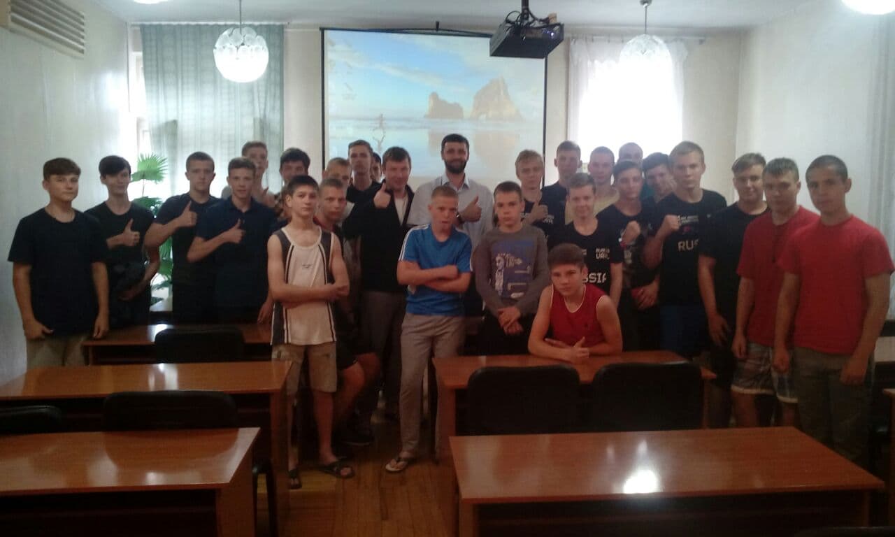 Прошло мероприятие по программе «Здоровая Россия – Общее дело» среди спортсменов-боксеров, мальчиков 13-16 лет, занимающихся в городской федерации бокса, ДЮСШ «Малахитовый гонг», клуб бокса «Русь»